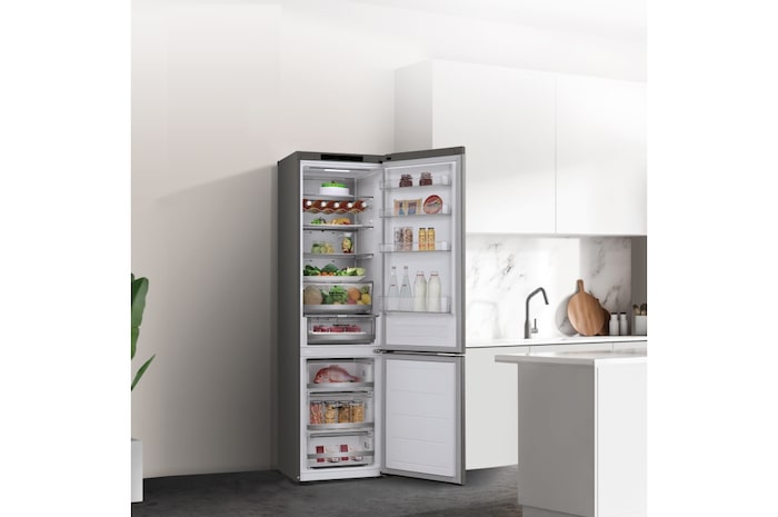 LG Frigorífico Combi  Door Cooling+,  2m, Clasificación C, capacidad de 419l, acero texturizado   antihuellas, serie 700, GBV7280CMB