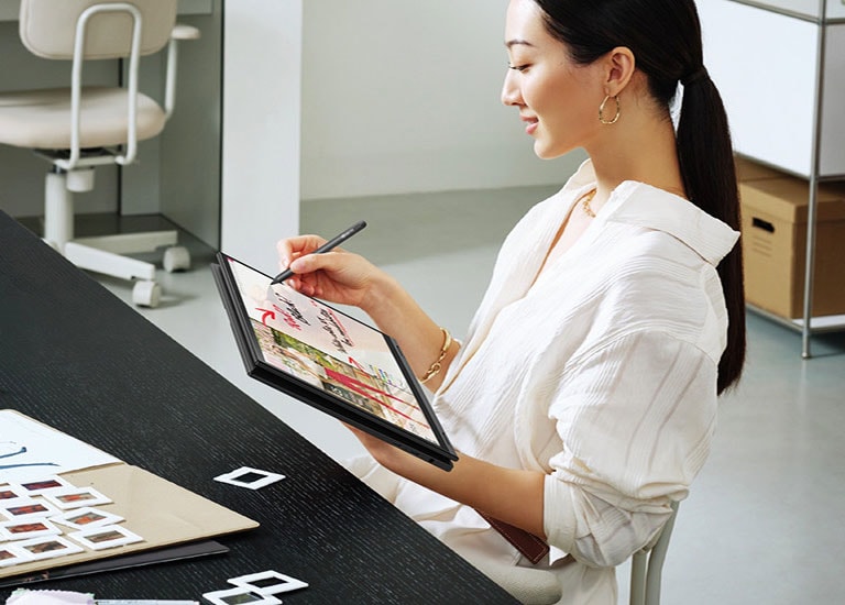 LG gram 2 en 1 permite alta portabilidad al ser ultraligero y fino