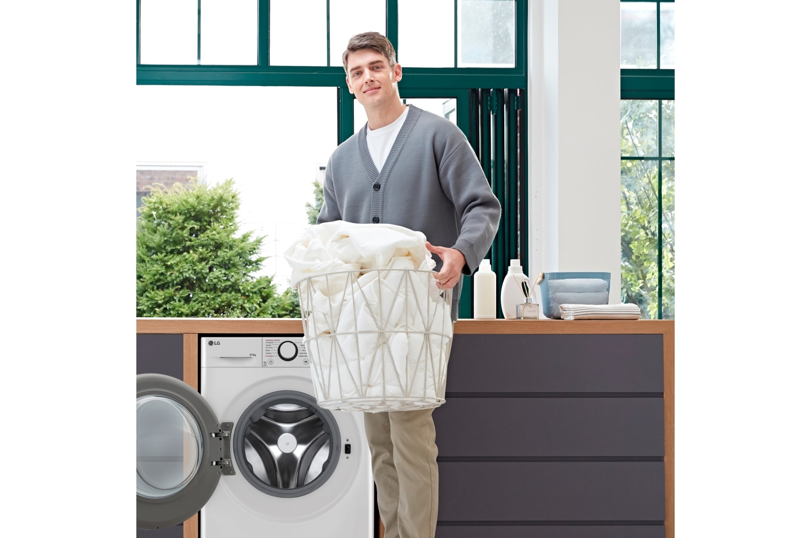 LG Outlet Lavasecadora inteligente AI Direct Drive TM, Vapor 9/5kg, 1200rpm, Un 10% más eficiente que A(lavado) /D(secado) Blanca, Serie Fondo especial 500, F2DR5S09A1W.OUTLET