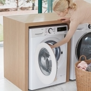 LG Lavadora inteligente AI Direct Drive<sup>TM</sup> con Vapor, 8,5kg, 1200 Clasificación A, Blanca, Serie 305, F2WV3058S3W