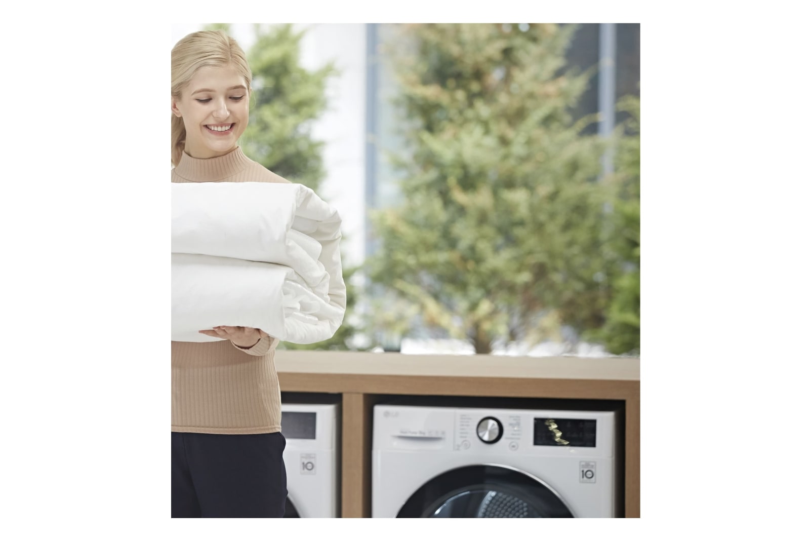 LG Lavadora AI Direct Drive con Vapor 8,5kg, 1200 Clasificación A, Blanca, Serie 305- Fondo especial, F2WV3058S6W