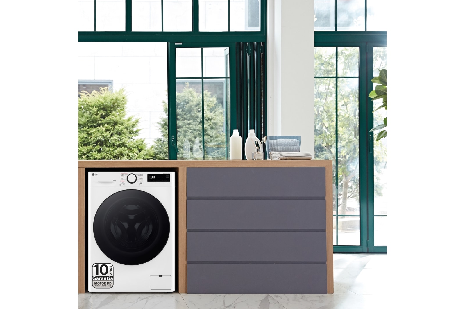 LG Outlet Lavadora inteligente AI Direct Drive. TurboWash 360º, Vapor, 13kg , 1400rpm Un 20% más eficiente que A, Serie 600, F4WR6013AGW.OUTLET