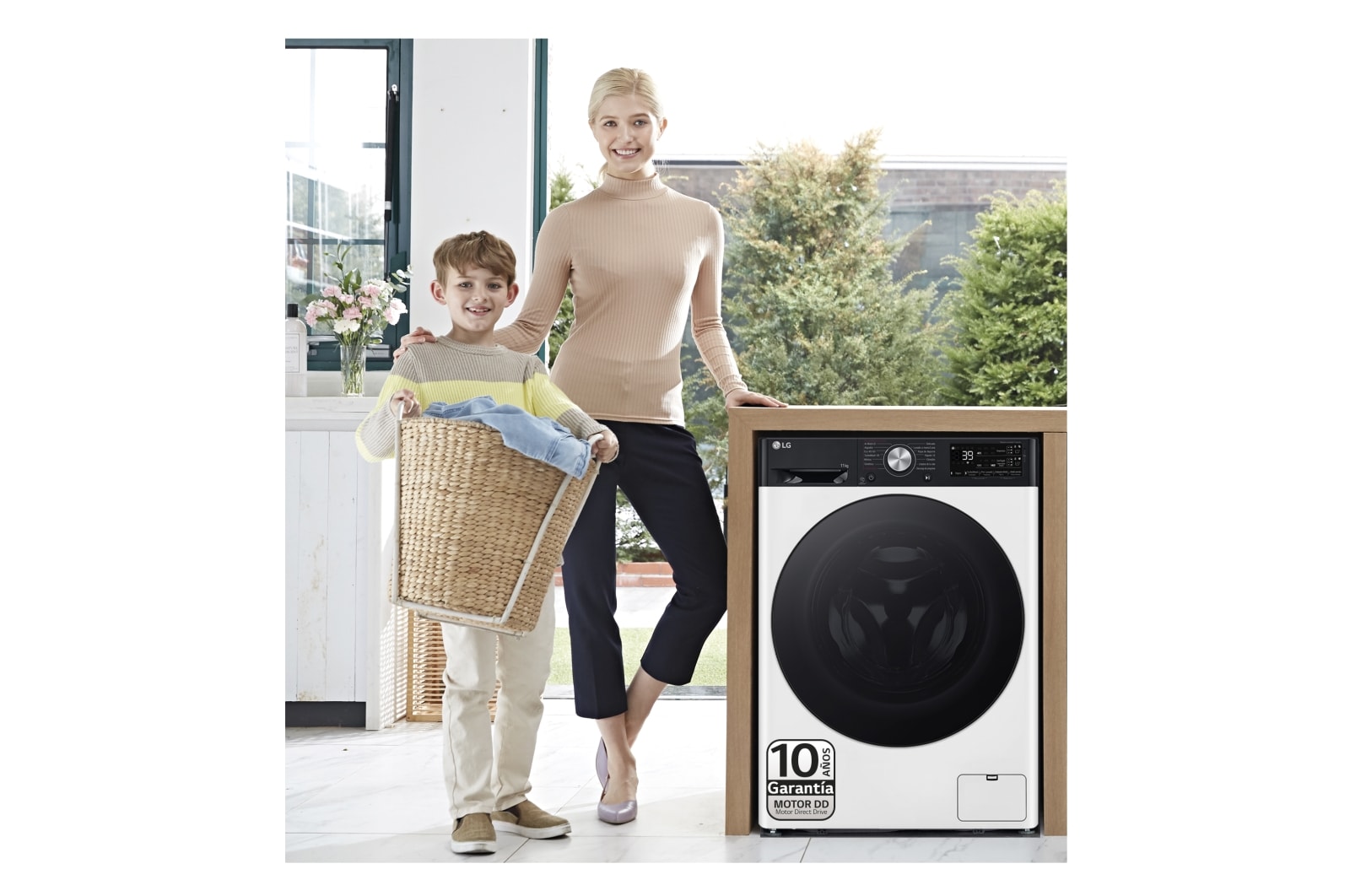 LG Outlet Lavadora 11kg , 1400rpm Un 10% más eficiente que A, TurboWash 360º- Dosificador automático detergente, F4WR7511AGH.OUTLET