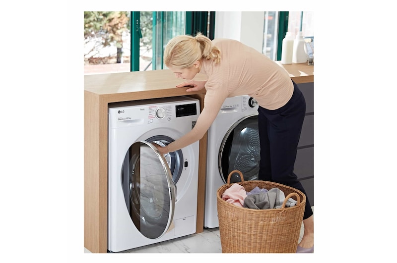 LG Lavadora inteligente AI Direct Drive TM, TurboWash 59,  con autodosificación de detergente,  10,5kg, 1400rpm,  Clasifiación B  Blanca, Serie 550, F4WV5510S1W