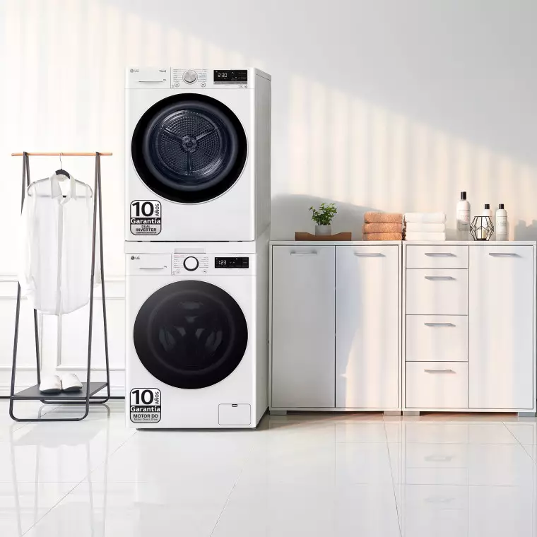 LG Torre de Lavado, Blanca, Lavadora inteligente 9kg, 1400rpm, 10% más eficiente que A + Secadora 8kg, A+++, TORRE0908KG.SET