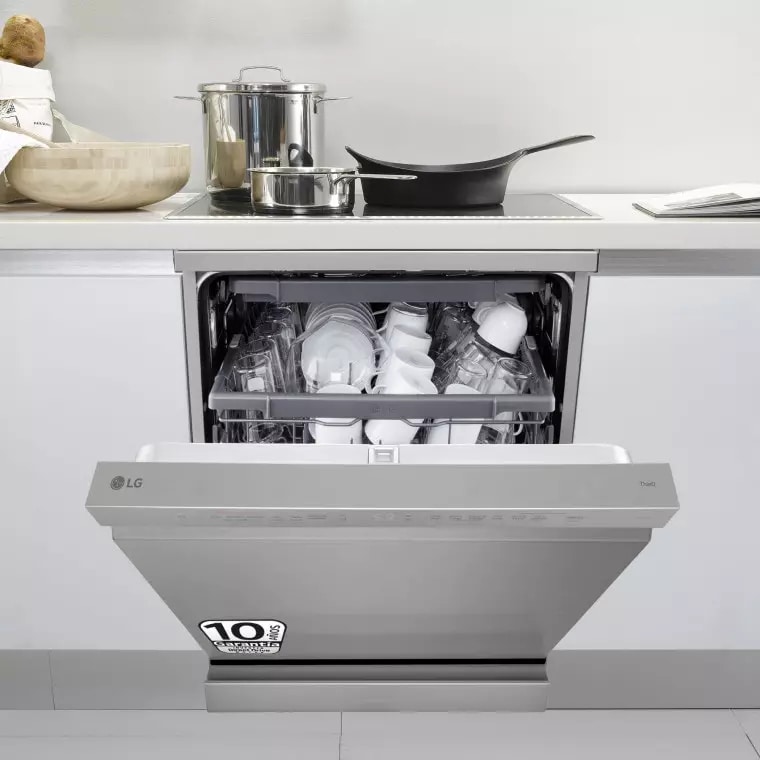 LG Lavavajillas LG QuadWash™, TrueSteam, Inox Antihuellas, clasificación D, tercera bandeja cubiertos, con lavado a vapor, DF243FVS.APYQEES