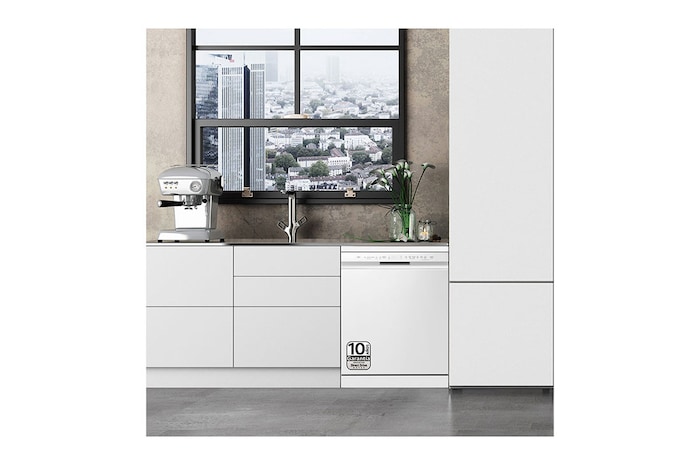 LG Lavavajillas blanco LG QuadWash<sup>TM</sup>, Direct Drive , C, con tercera bandeja, DF355FW