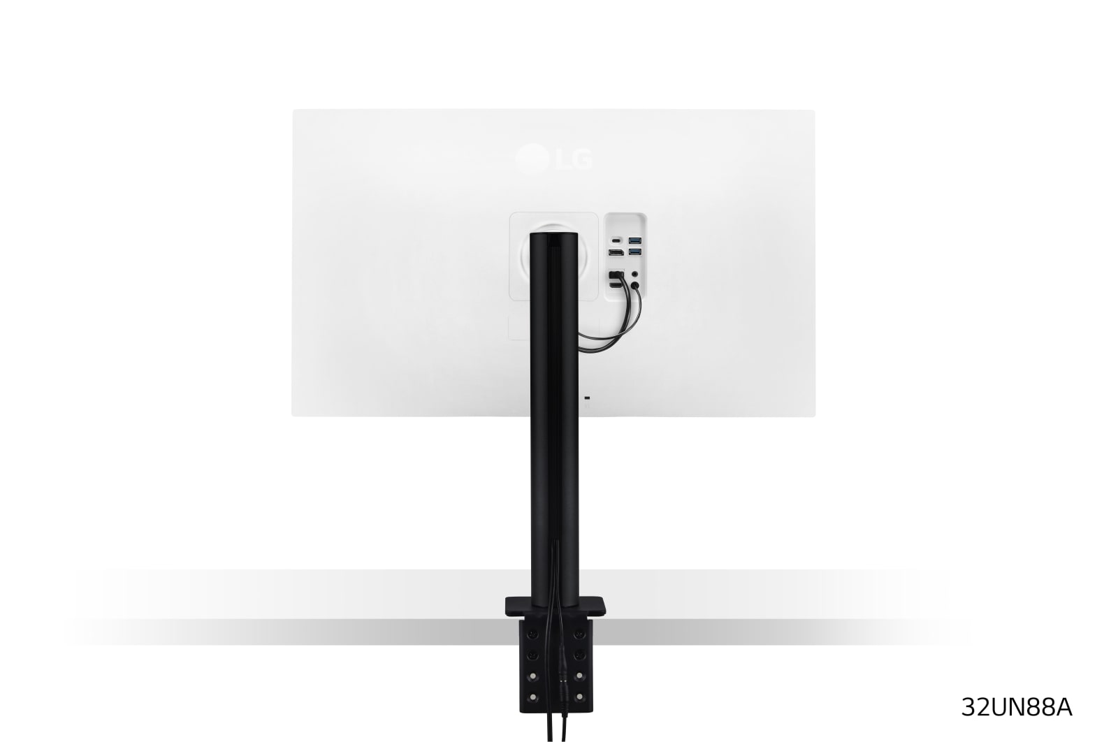 LG 32UN88A-W - Monitor 4K UHD LG Ergo™ (Panel IPS: 3840 x 2160p, 16:9, 350cd/m², 1000:1, DCI-P3 >95%, 60Hz, 5ms); diag. 80cm; entradas: HDMI x2, DP x1, USB-A x2, USB-C x1 (P.D. 60W); altavoces 5W ; marcos ultrafinos, G, 32UN88A-W