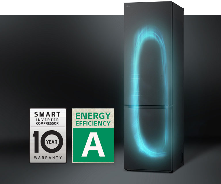 Immagine di un frigorifero con un flusso circolare azzurro al suo interno e i loghi dell'efficienza energetica e della garanzia di 10 anni sul compressore.