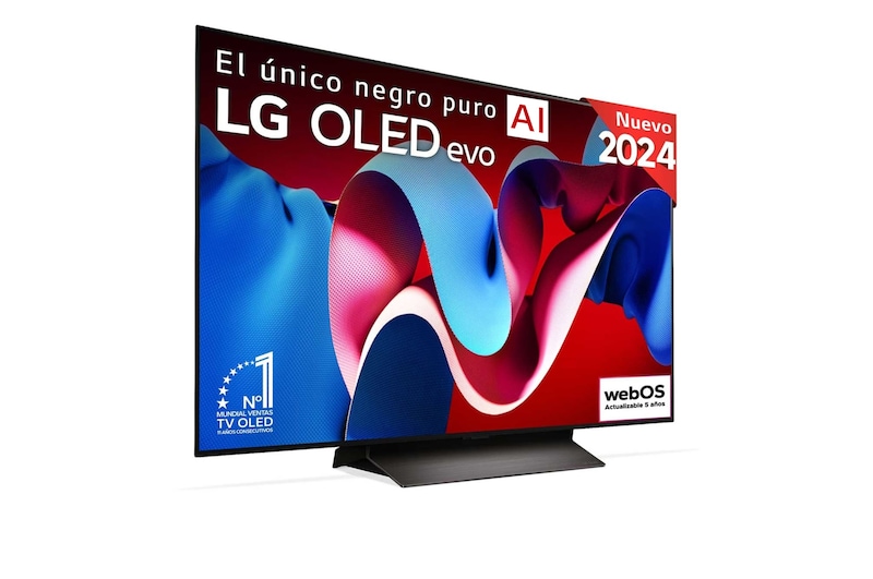 Vista frontal con la televisión LG OLED evo AI, la OLED C4, el emblema de la OLED número 1 del mundo durante 11 años y el logotipo del programa webOS Re:New en la pantalla