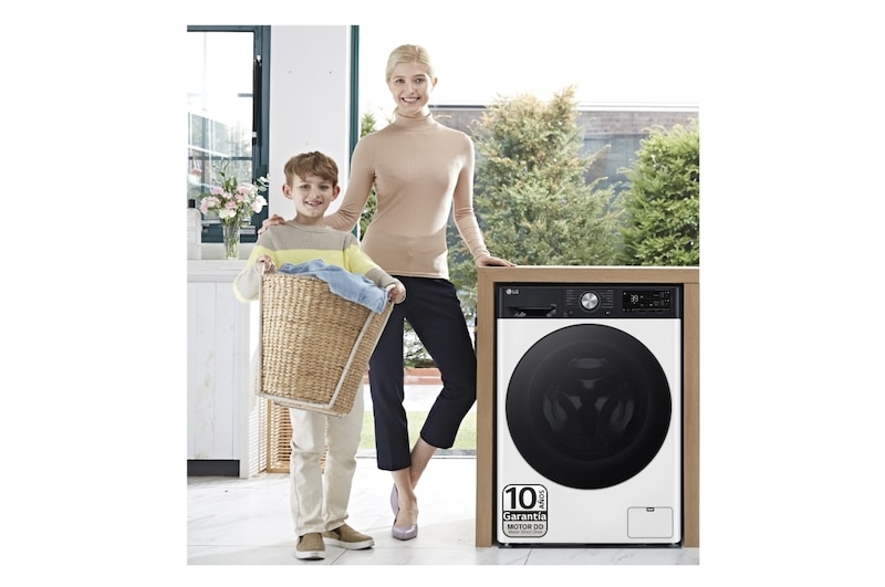LG Lavadora 11kg ,  1400rpm  Un 10% más eficiente que A, TurboWash 360º-  Dosificador automático detergente, F4WR7511AGH, F4WR7511AGH