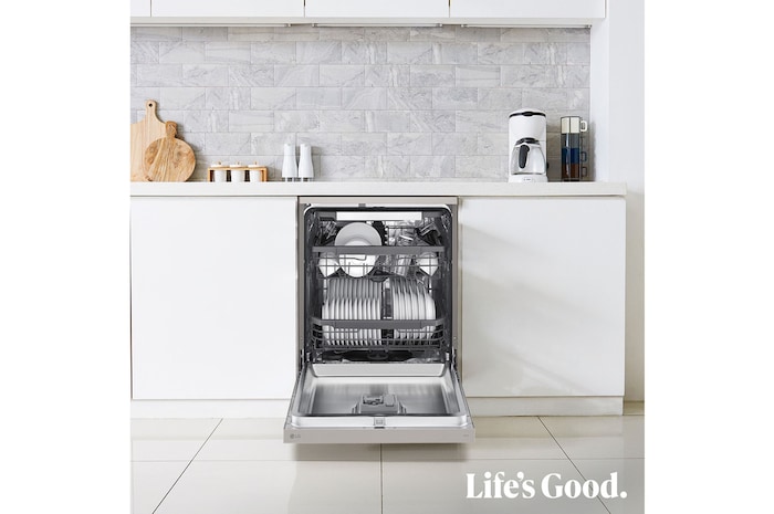 LG Lavavajillas Inox antihuellas con tecnología QuadWash™  , C, con tercera bandeja, DF355FP