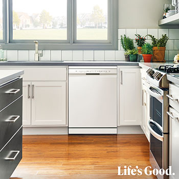 LG Lavavajillas blanco LG QuadWash<sup>TM</sup>, Direct Drive , C, con tercera bandeja, DF355FW