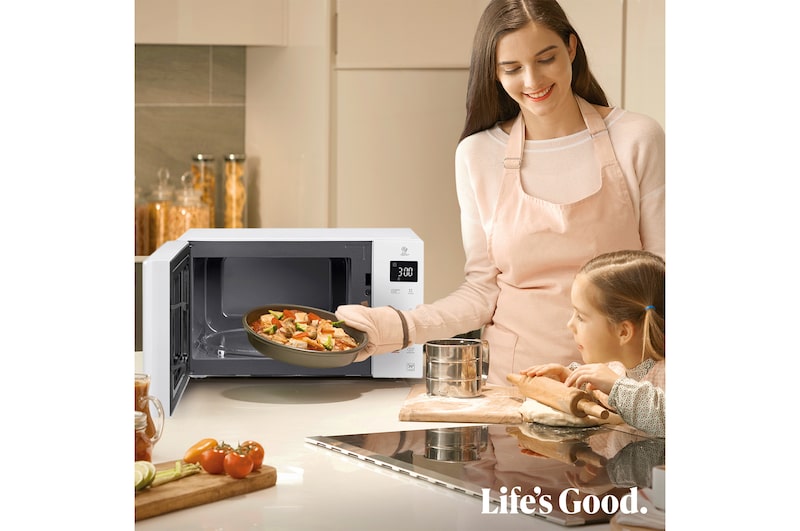 LG Microondas Grill Blanco Smart Inverter 1000W de 25 litros, MH6535GDH