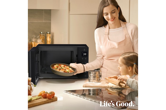 LG Microondas Grill Negro Inverter 1000W de 25 litros, MH6535GIB