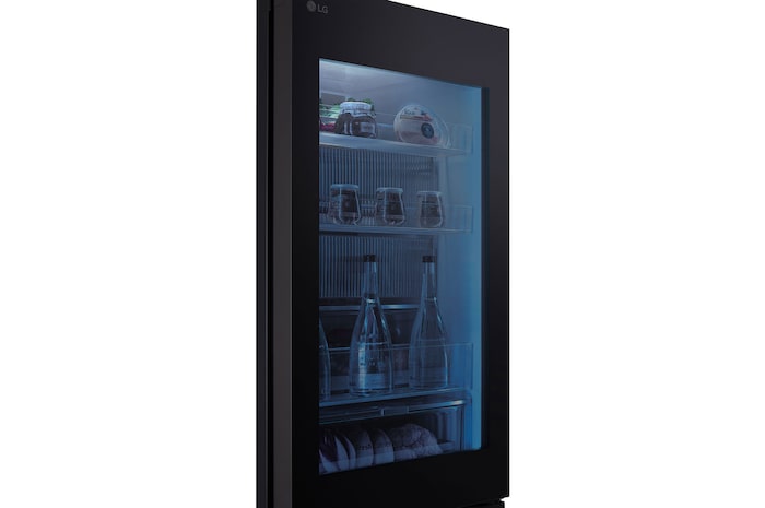 LG Frigorífico Combi Instaview  Door Cooling+, 1,86 m, Clasificación C, capacidad de 352 l,  Acero negro grafito, GBG5160CEV