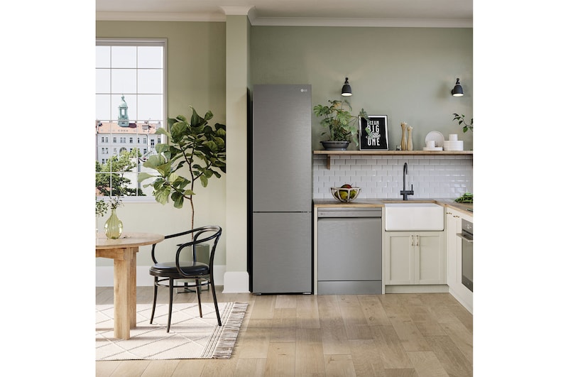 LG Frigorífico Combi 2m, Clasificación B, capacidad de 419l, Inox grafito antihuellas, Serie P-600 , GBP62PZNBC