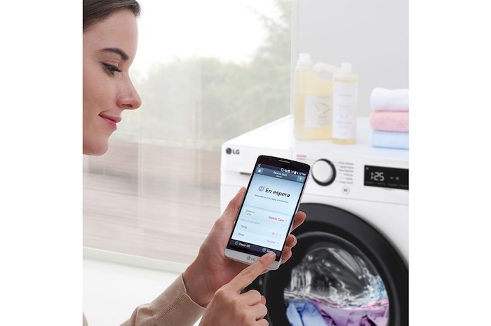 LG Lavadora inteligente AI Direct Drive, Vapor, 10kg , 1400rpm Un 10% más eficiente que A, Serie 500, F4WR5010A6W