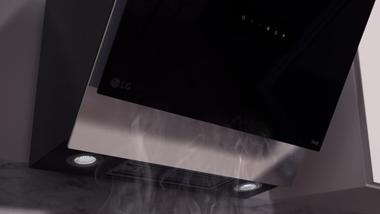 Imagen que muestra el humo siendo succionado por la campana