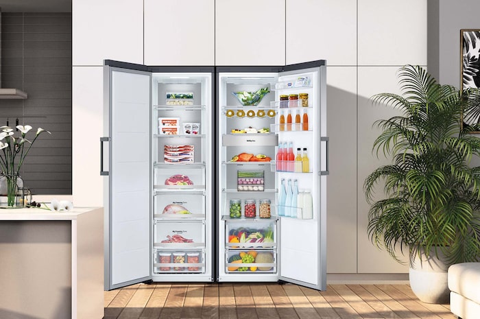 LG Congelador 1 puerta Total No Frost, Clasificación D, 355 L, Acero inoxidable texturizado , GFM61MBCSF