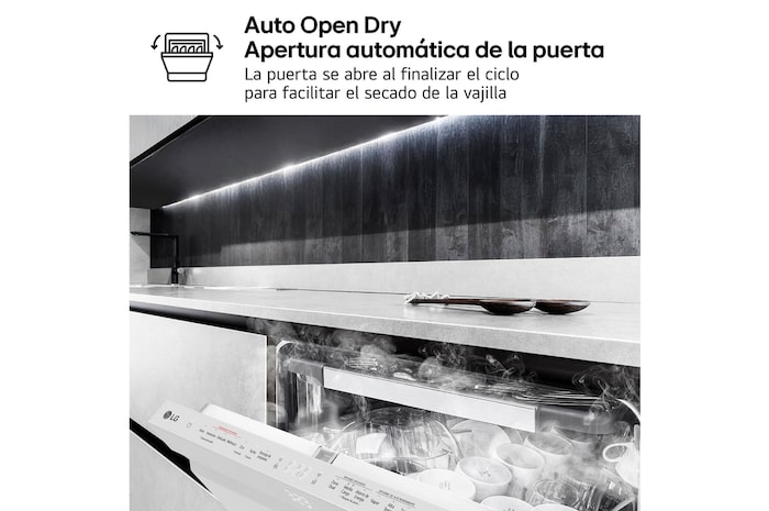 Vista frontal de la puerta abierta con plato