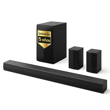 Vista frontal de la LG Soundbar S60TR, un subwoofer y unos altavoces traseros