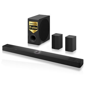 Vista frontal de la barra de sonido LG S90TR, el subwoofer y los altavoces traseros