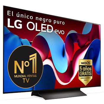 Vista frontal con la televisión LG OLED evo AI, la OLED C4, el emblema de la OLED número 1 del mundo durante 11 años y el logotipo del programa webOS Re:New en la pantalla
