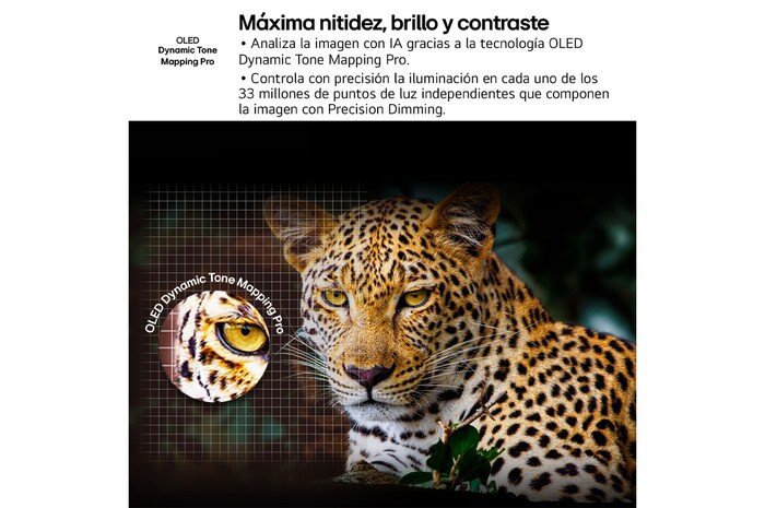Un salón con una LG OLED TV montada en la pared. En el televisor se ve una cadena montañosa contra un cielo nocturno oscuro y lleno de estrellas. La escena está dividida por la mitad. Un lado muestra una versión más opaca y gris del paisaje denominada pantalla sin Perfect Black. El otro lado muestra una imagen más agradable con un rango más amplio y dinámico de blancos y negros. Esta pantalla está eqtiquetada como pantalla con Perfect Black. El logo de la certificación también es visible: la tecnología Perfect Black ofrece unos niveles de negro menores o iguales a 0,24 nit de hasta 500 lux.