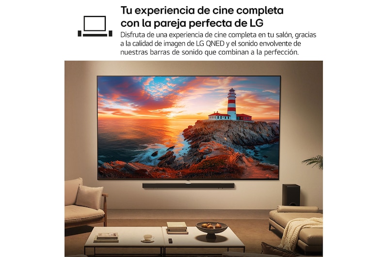 En la pantalla de un televisor LG TV se muestra contenido de ciencia ficción. En la pantalla se puede ver la interfaz de AI Chatbot. El usuario envía un mensaje al chatbot indicando que la pantalla está muy oscura. El chatbot le ofrece una solución a su consulta. Toda la escena está dividida por la mitad. Un lado está más oscuro y el otro más brillante, para mostrar cómo AI Chatbot ha resuelto automáticamente el problema del usuario. El texto explica como Al Chatbot es capaz de entender y de ofrecer una solución a la consulta del usuario.