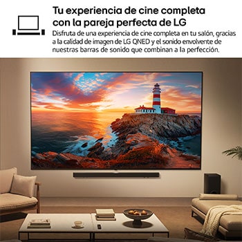 En la pantalla de un televisor LG TV se muestra contenido de ciencia ficción. En la pantalla se puede ver la interfaz de AI Chatbot. El usuario envía un mensaje al chatbot indicando que la pantalla está muy oscura. El chatbot le ofrece una solución a su consulta. Toda la escena está dividida por la mitad. Un lado está más oscuro y el otro más brillante, para mostrar cómo AI Chatbot ha resuelto automáticamente el problema del usuario. El texto explica como Al Chatbot es capaz de entender y de ofrecer una solución a la consulta del usuario.