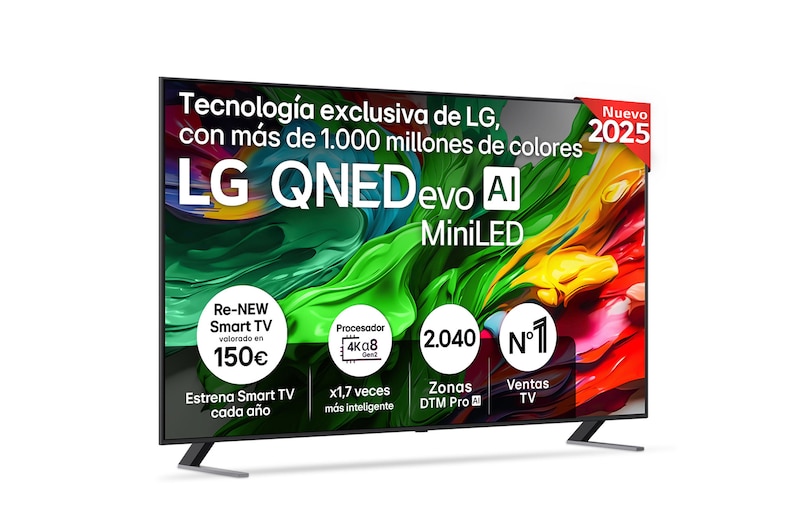 Vista lateral ligeramente inclinada hacia la derecha del televisor LG QNED evo