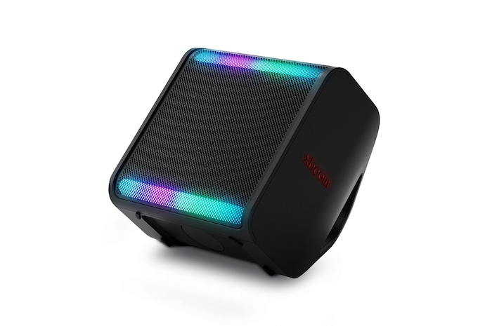 Vista frontal del LG xboom Stage 301 by will.i.am - Altavoz gran potencia para fiestas con 120W, karaoke, luces LED, efectos de DJ, Bluetooth, hasta 12h batería, Negro