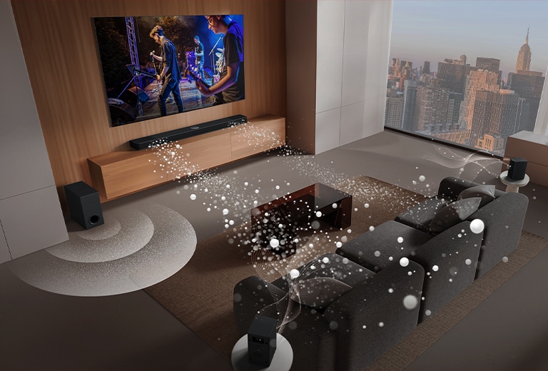 La LG Soundbar, la LG TV et le caisson de basse sont disposés dans un salon affichant à l’écran l’image d’une performance musicale. Deux branches d'ondes sonores blanches composées de gouttelettes projetées de la barre de son et d’un caisson de basse créent un effet sonore à partir du bas.
