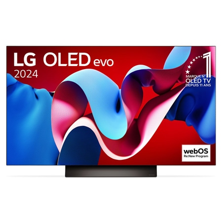 Vue de face avec la TV OLED evo LG, OLED C4, emblème OLED numéro 1 dans le monde pendant 11 ans et logo du programme webOS Re:New à l’écran.