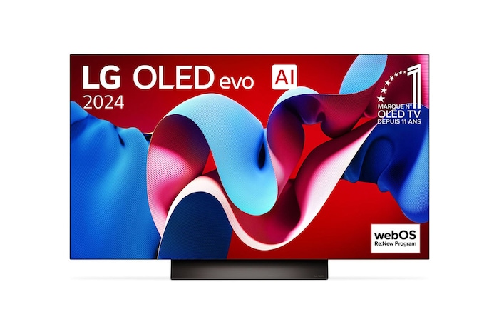 Vue de face avec la TV OLED evo LG, OLED C4, emblème OLED numéro 1 dans le monde pendant 11 ans et logo du programme webOS Re:New à l’écran.