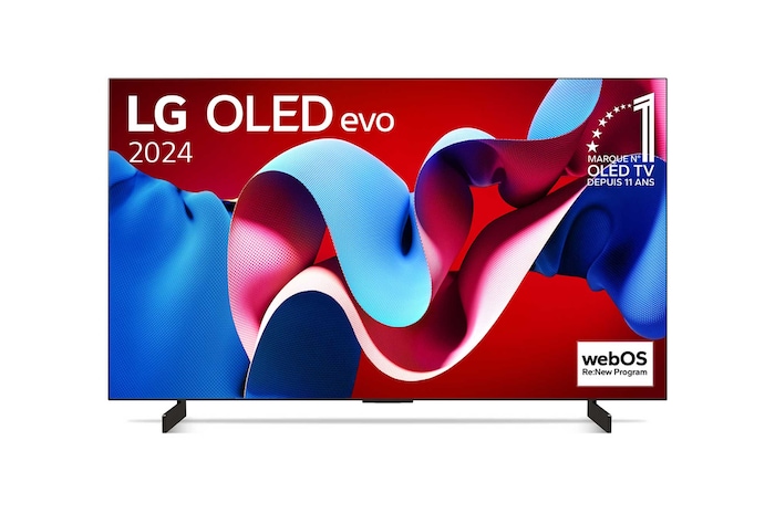 Vue de face avec la TV OLED evo LG, OLED C4, emblème OLED numéro 1 dans le monde pendant 11 ans et logo du programme webOS Re:New à l’écran.