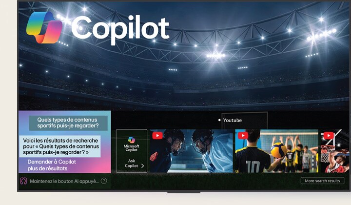 Écran de LG OLED TV montrant le fonctionnement de la recherche par IA. Une petite fenêtre de chat est ouverte, montrant comment l’utilisateur a demandé les jeux de sport disponibles. La recherche par IA a répondu par chat et en montrant des vignettes des différents contenus disponibles. On voit aussi une invite à faire une demande à Microsoft Copilot™. 
