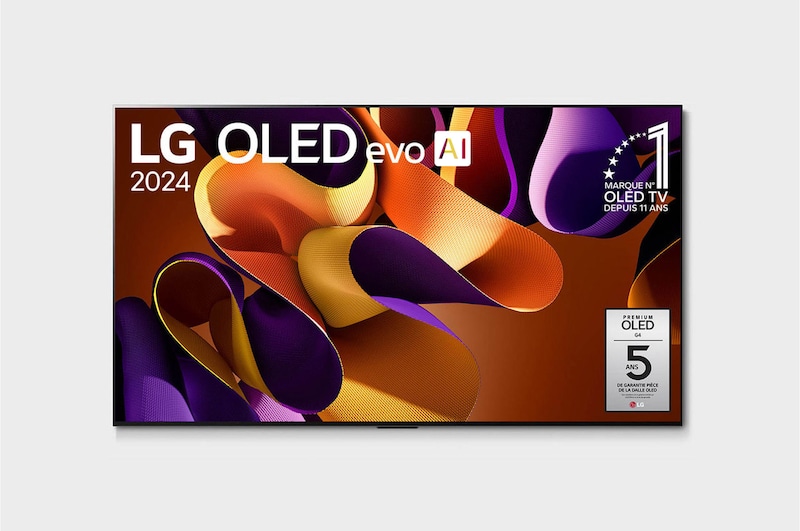 Vue de face avec le TV OLED evo LG, OLED G4, logo LG OLED, marque N°1 depuis 11 ans et logo de la garantie 5 ans pièce de la dalle à l'écran.