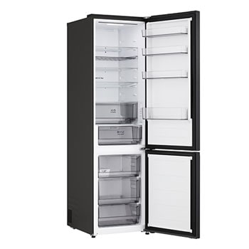 Lower view of LG fridge freezer (GBBS726CEV)