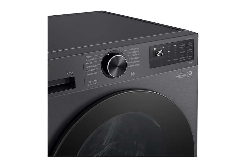 LG front load washing machine detecting the shirts in a laundry room