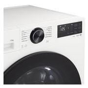 LG front load washing machine detecting the shirts in a laundry room