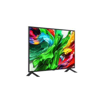 Vue latérale légèrement orientée vers la droite de la TV LG QNED evo