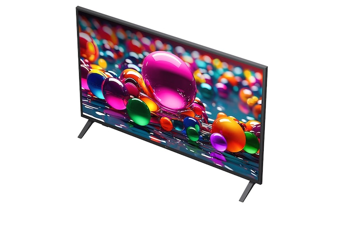 Comparaison avant et après de la façon dont la mise à l’échelle supérieure LG 4K améliore la qualité d’image. Deux panneaux montrant la même image d’un oiseau coloré assis sur une branche dans une forêt, le panneau de droite est estompé. Le titre évoque la façon dont la technologie de mise à l’échelle supérieure 4K améliore la résolution, la luminosité et la clarté. 