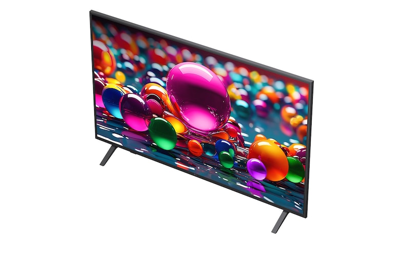 Comparaison avant et après de la façon dont la mise à l’échelle supérieure LG 4K améliore la qualité d’image. Deux panneaux montrant la même image d’un oiseau coloré assis sur une branche dans une forêt, le panneau de droite est estompé. Le titre évoque la façon dont la technologie de mise à l’échelle supérieure 4K améliore la résolution, la luminosité et la clarté. 