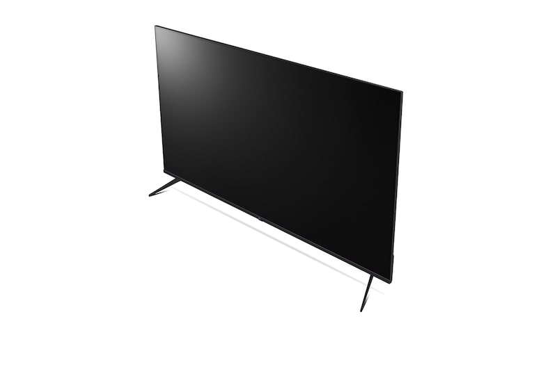 Gros plan d’une LG TV montrant le fonctionnement de la recherche par IA, AI Search. Une petite fenêtre de chat est ouverte, montrant comment l’utilisateur a demandé les jeux de sport disponibles. La recherche par IA a répondu par chat et en montrant des vignettes des contenus disponibles. On voit aussi une invite à faire une demande à Microsoft Copilot.