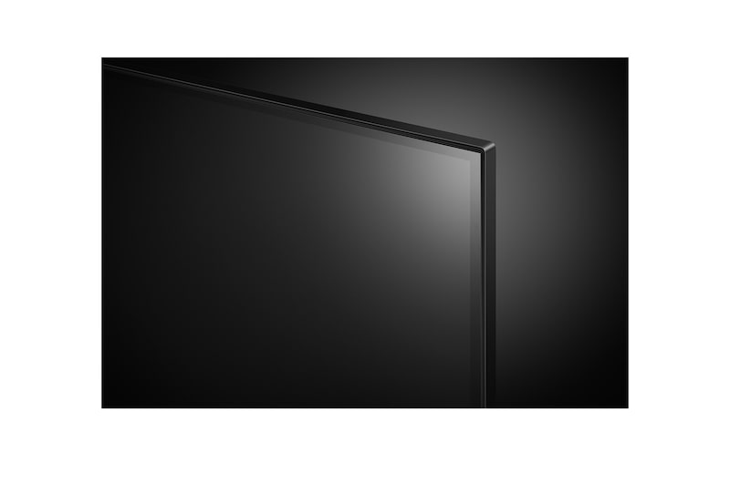 Du contenu de science-fiction est diffusé sur un écran de LG TV. Sur l’écran se trouve l’interface AI Chatbot. L’utilisateur a envoyé un message au Chatbot indiquant que l’écran est trop sombre. Le Chatbot a proposé des solutions à la demande. Toute la scène est également divisée en deux. Un côté est plus sombre, l’autre est plus lumineux, montrant comment le AI Chatbot a résolu le problème pour l