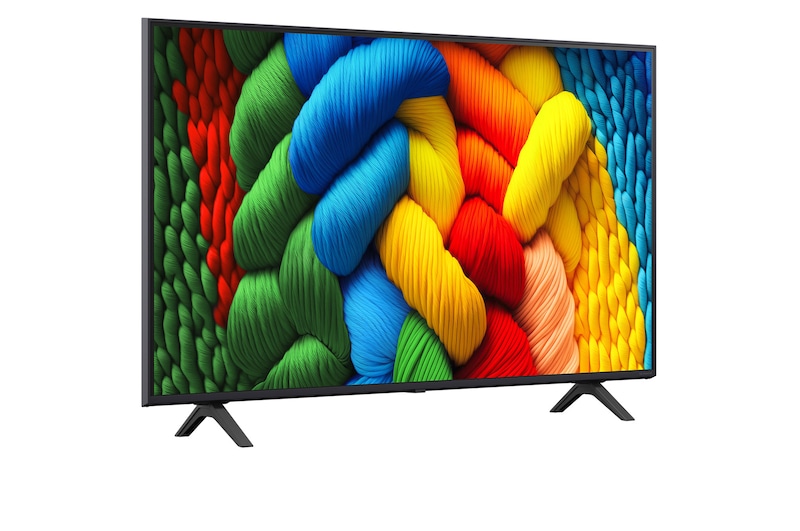 Comparaison avant et après de la façon dont la mise à l’échelle supérieure LG 4K améliore la qualité d’image. Deux panneaux montrant la même image d’un oiseau coloré assis sur une branche dans une forêt, le panneau de droite est estompé. Le titre évoque la façon dont la technologie de mise à l’échelle supérieure 4K améliore la résolution, la luminosité et la clarté. 