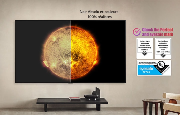 LG OLED TV montrant une comparaison visuelle simulée pour comparaison entre un écran Noir Absolu et Couleurs certifiées 100% réalistes et un écran sans. Les certifications UL et eyesafe sont visibles.
