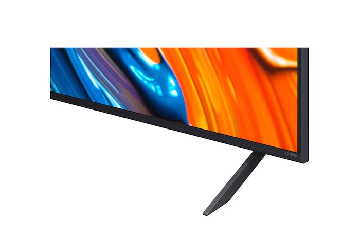 Comparaison avant et après de la façon dont la mise à l’échelle supérieure LG 4K améliore la qualité d’image. Deux panneaux montrant la même image d’un oiseau coloré assis sur une branche dans une forêt, le panneau de droite est estompé. Le titre évoque la façon dont la technologie de mise à l’échelle supérieure 4K améliore la résolution, la luminosité et la clarté.